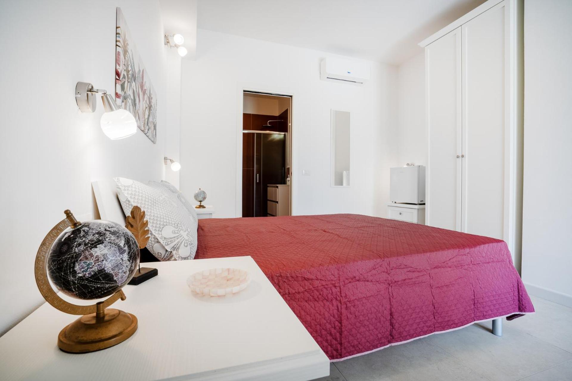 Ambra Holiday Rooms - Rooms & Beach San Teodoro  Eksteriør billede