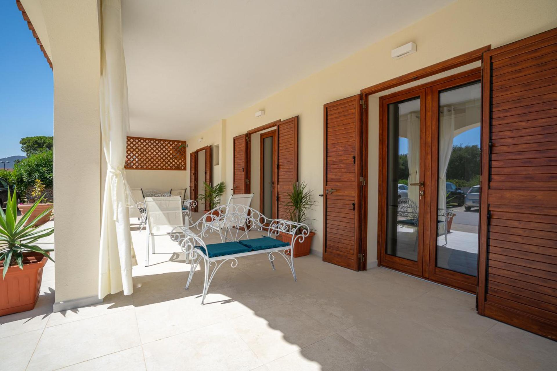 Ambra Holiday Rooms - Rooms & Beach San Teodoro  Eksteriør billede